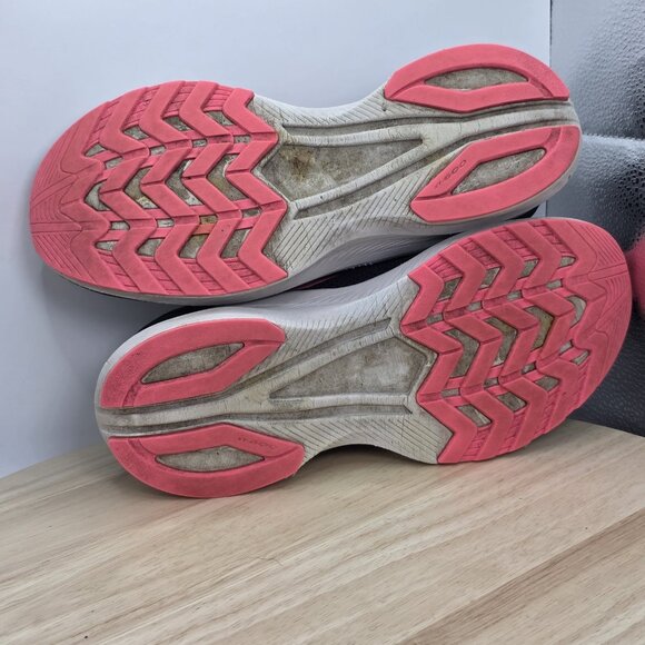 Saucony Black & Pink Sneakers Axon 3 Running Shoes Women’s - Size 8.5 - Picture 8 of 9